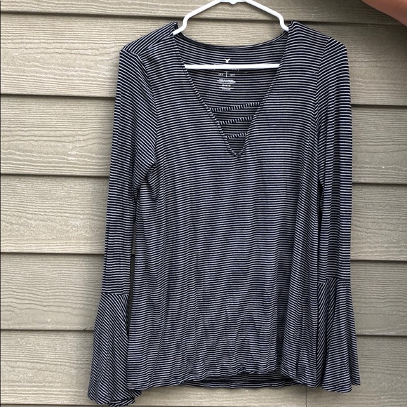 black and white striped american eagle top - Picture 1 of 2